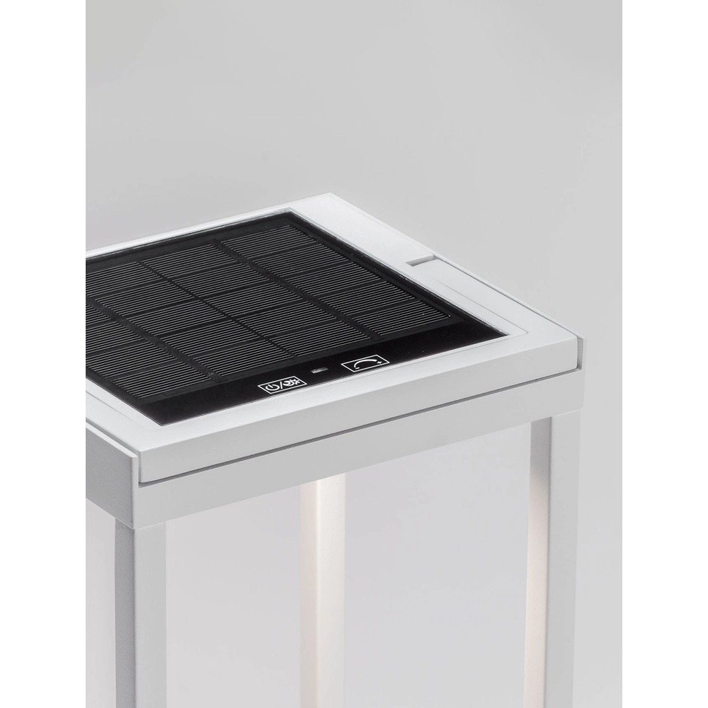 Strakke tafellamp Tegolo wit solar Lyora 5212017478849