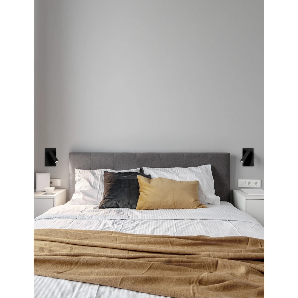 Wandlampje Dona zwart Lyora 5212017424877