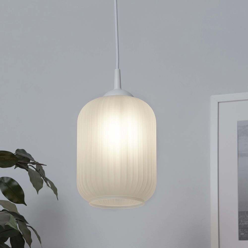 Hanglamp Pearl zwart met wit glas Searchlight 5053423306582