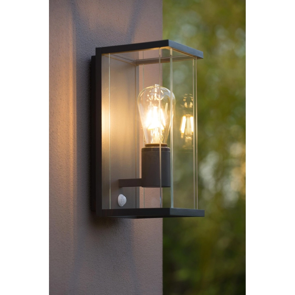Strakke wandlamp Claire met sensor antraciet Lucide 5411212271563