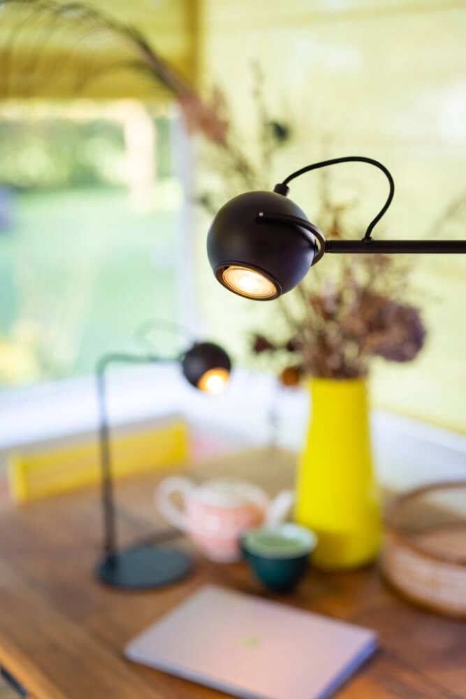 Zwarte leeslamp The Eye ETH 8720195304548