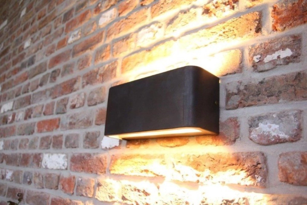 Buitenlamp landelijk Vanno zwartbruin Tierlantijn 8716803510135