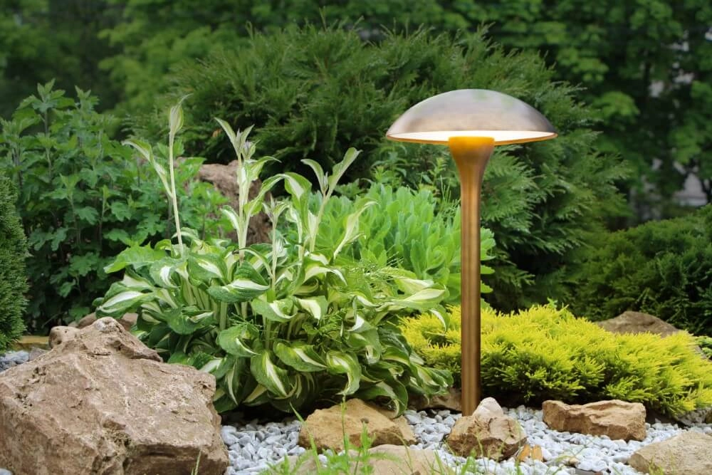 Moderne staande lamp Fungy messing Moderne staande lamp Fungy messing