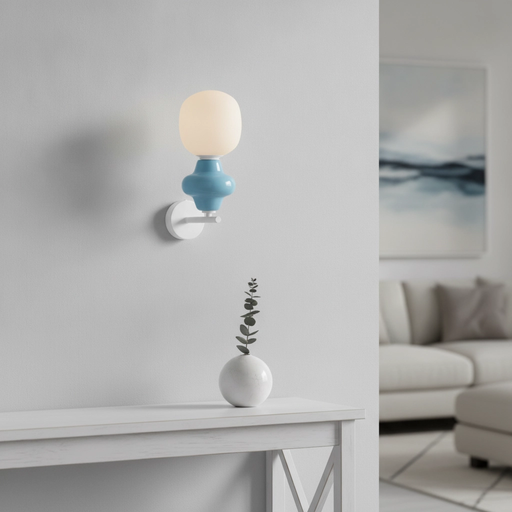 Wandlamp Clio blauw keramiek met wit glas