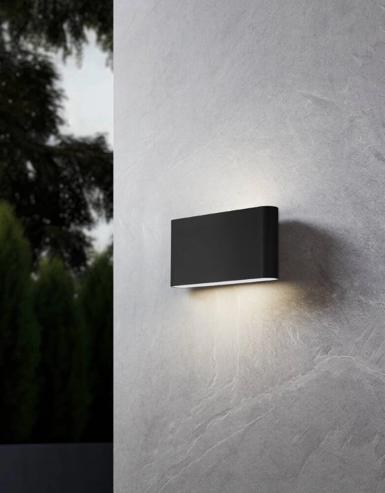 Zwarte wandlamp Grutti 17,5cm Eglo 9008606298129