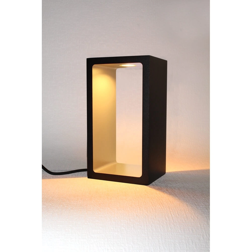 Design tafellamp Corridor zwart met goud Artdelight 8720701100008