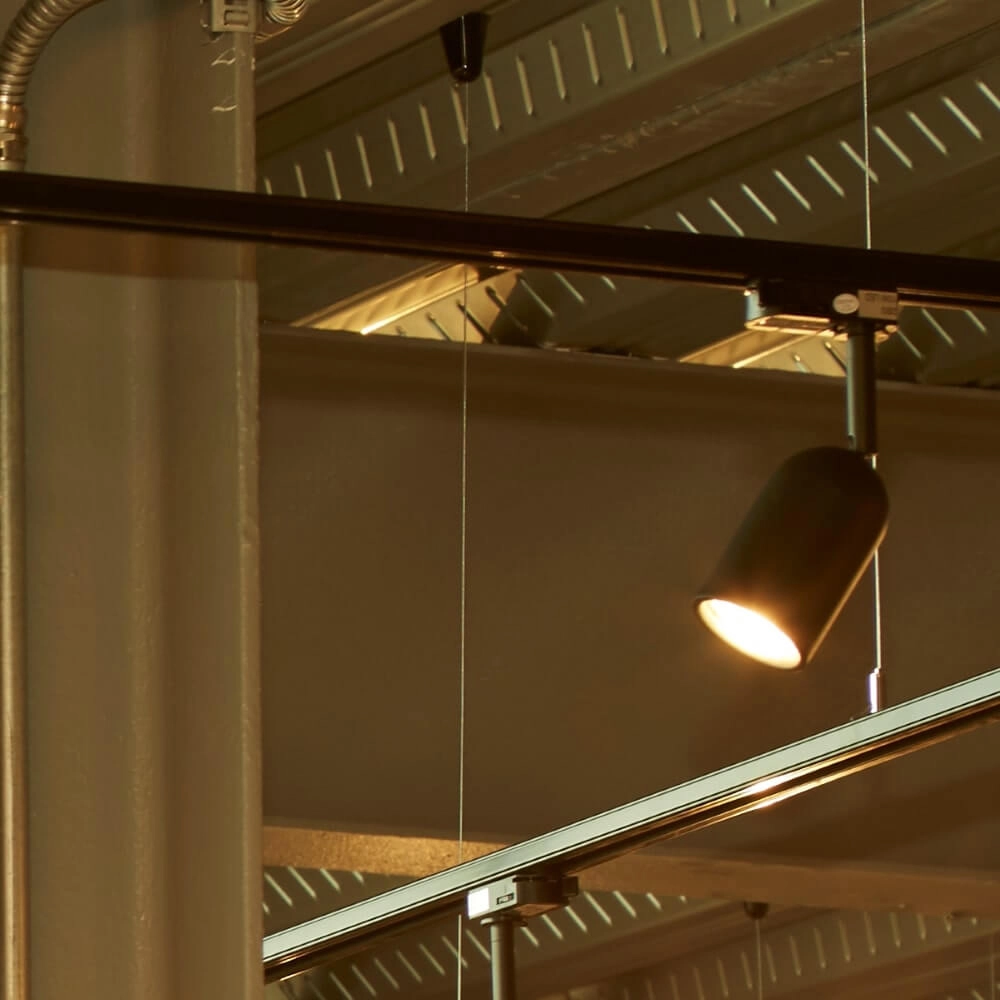 T-Connector TraQ zwart Lyora