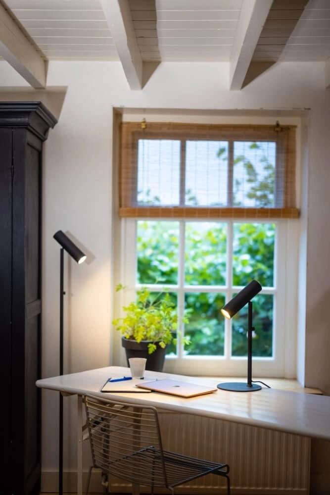 Zwarte bureaulamp Nikki ETH 8720195302339