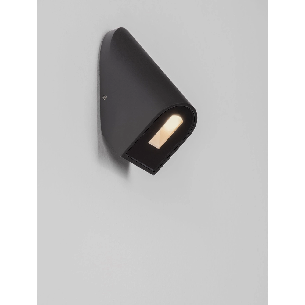 Strakke wandlamp Soren zwart Lyora 5212017481610