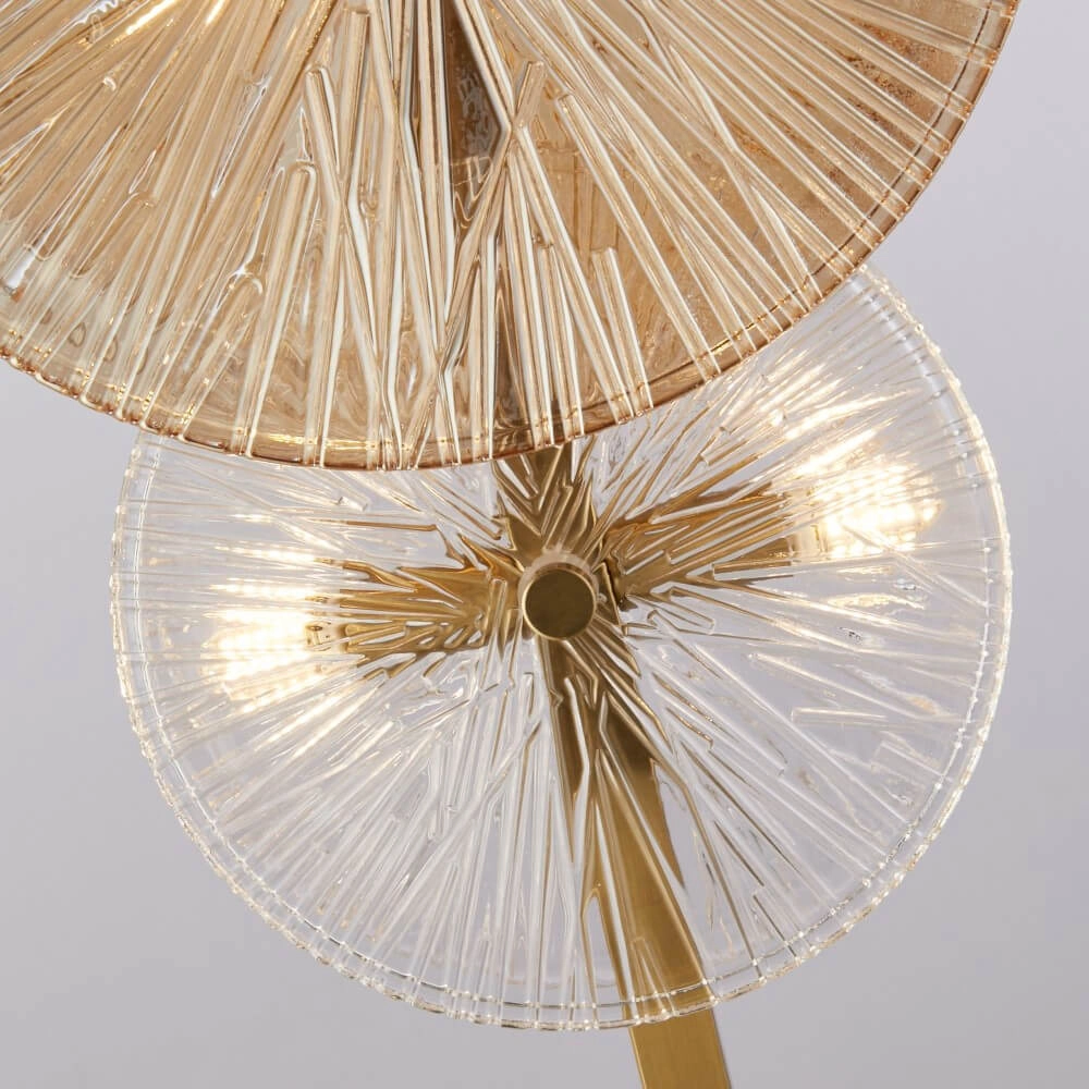 Gouden vloerlamp Wagon Wheel 151cm hoog Searchlight 5053423248271