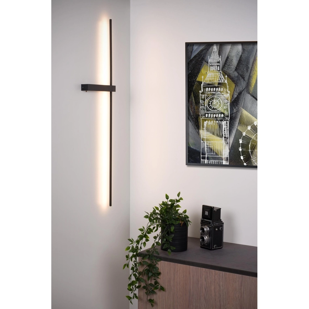 Strakke wandlamp Segin zwart 90cm Lucide 5411212126917