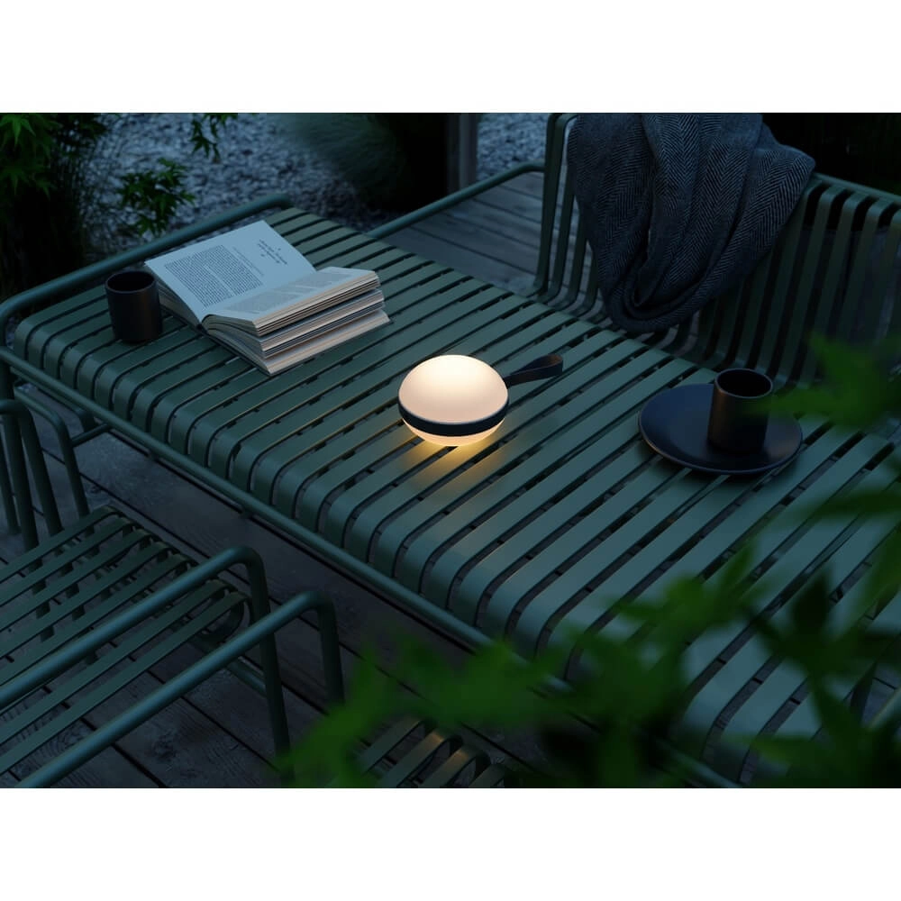 Strak tafellampje Bring To-Go zwart Ø 16cm Nordlux 5704924010552