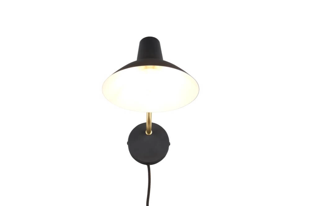Lees wandlamp Traveller zwart Trio 4017807613759