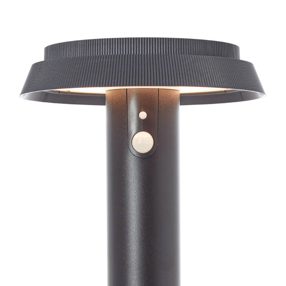 Staande lamp Alvero zwart met sensor Brilliant 4004353437847