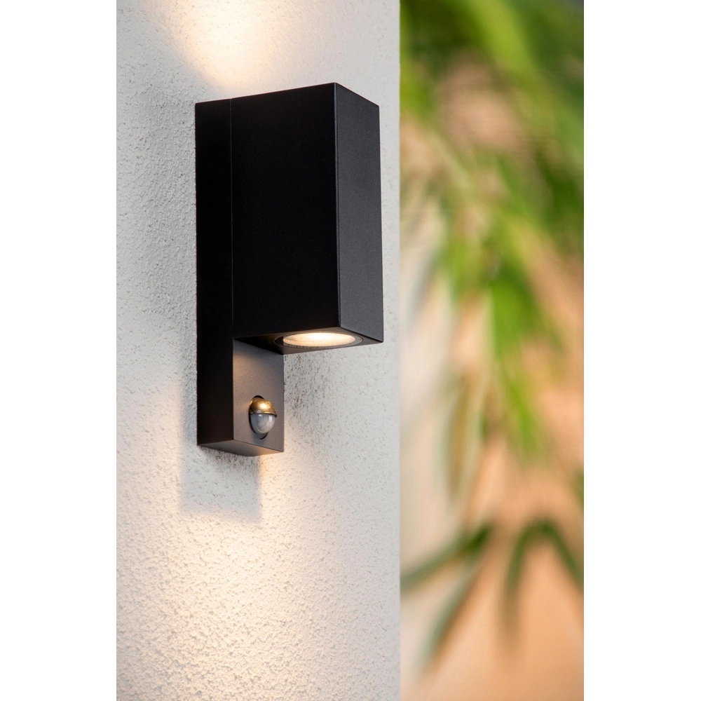 Design wandspot Zaro up & down zwart met sensor Lucide 5411212690180