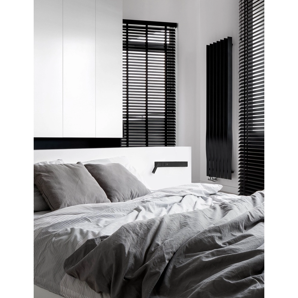 Bedlampje Vida links zwart met usb Lyora 5212017427847