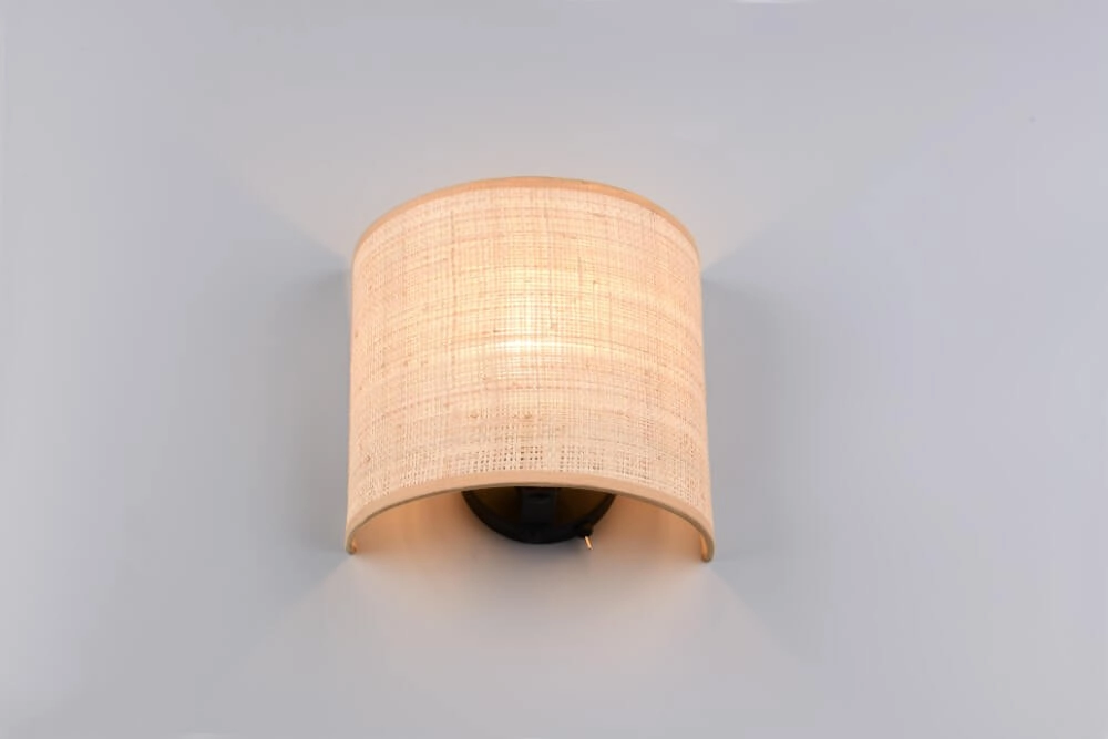 Crème wandlamp Aimee met schakelaar Trio 4017807637328