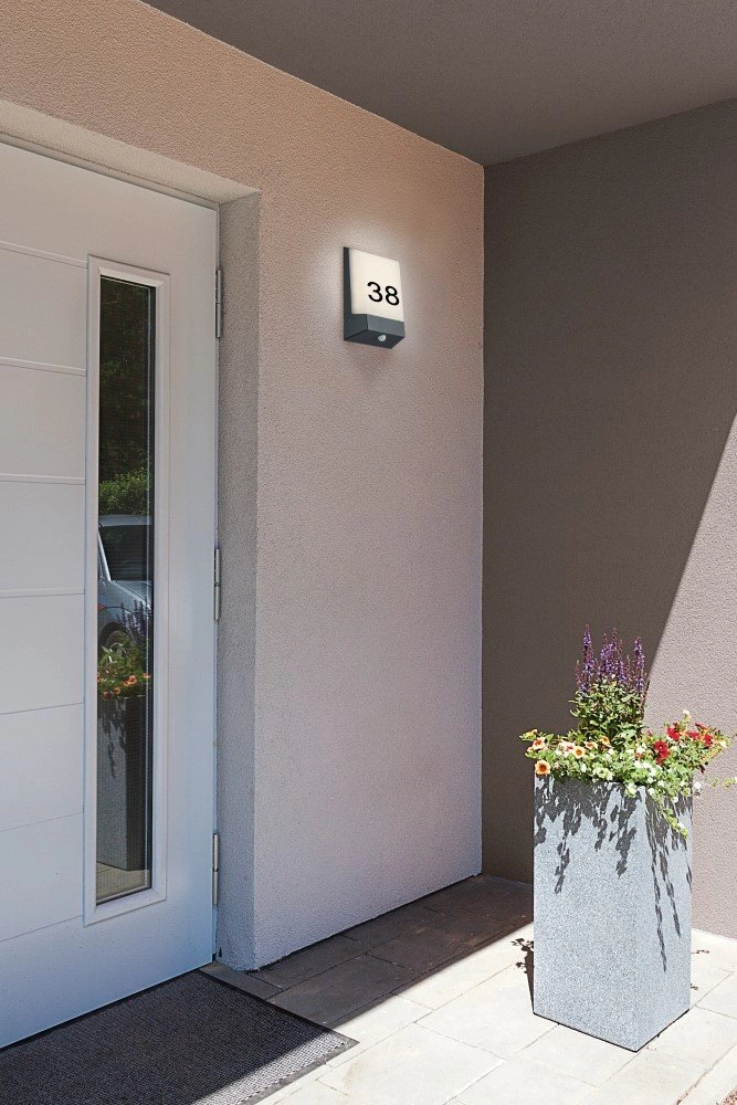 Buitenlamp sensor Kasai met huisnummer Trio 4017807356656