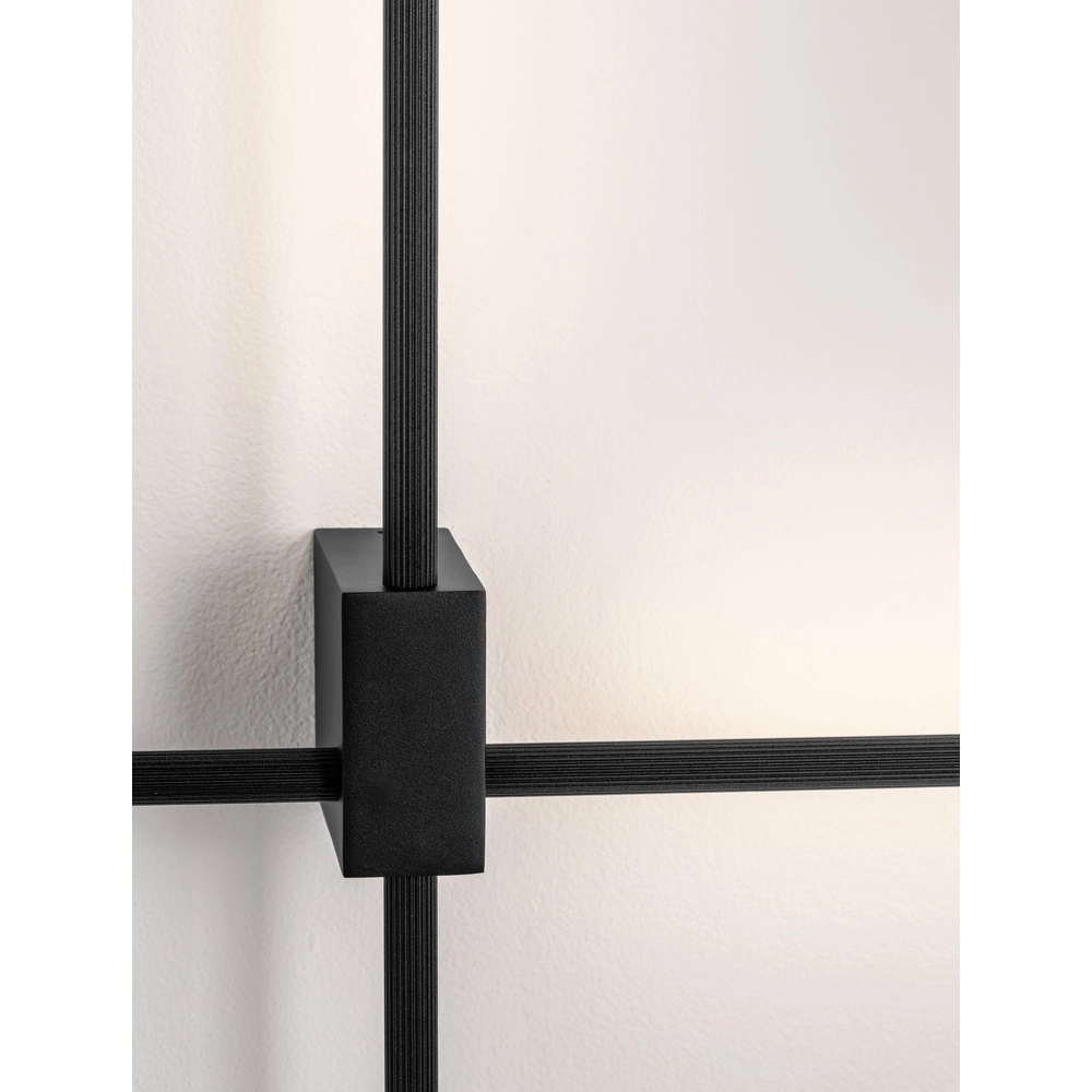 Strakke wandlamp Peak zwart Lyora 5212017473707